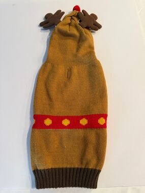 Wag-A-Tude Size Medium Reindeer Christmas Dog Hoodie Sweater - Fits 8-10 lb Dog